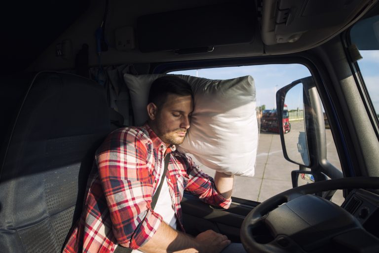Gejala dan Cara Mengatasi Microsleep