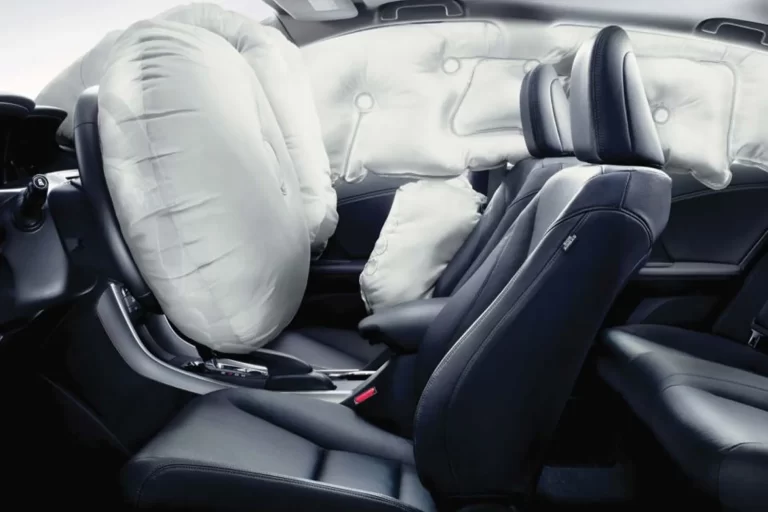 3 Penyebab Airbag Mobil Tidak Mengembang
