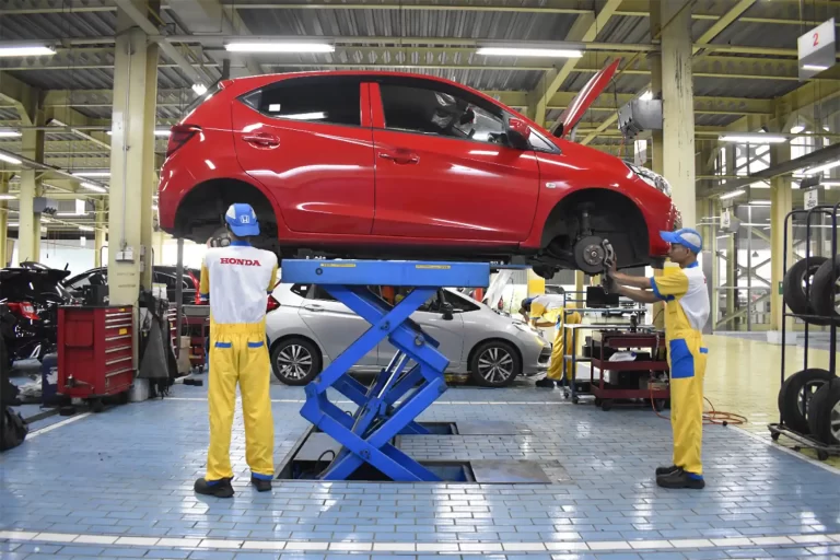 Performa Mesin Mobil Menurun? Cek Komponen Ini Untuk Upgrade