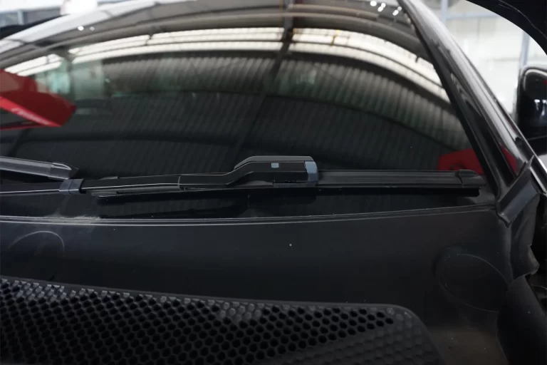 Tak Sembarangan, Berikut 7 Rekomendasi Air Wiper Mobil