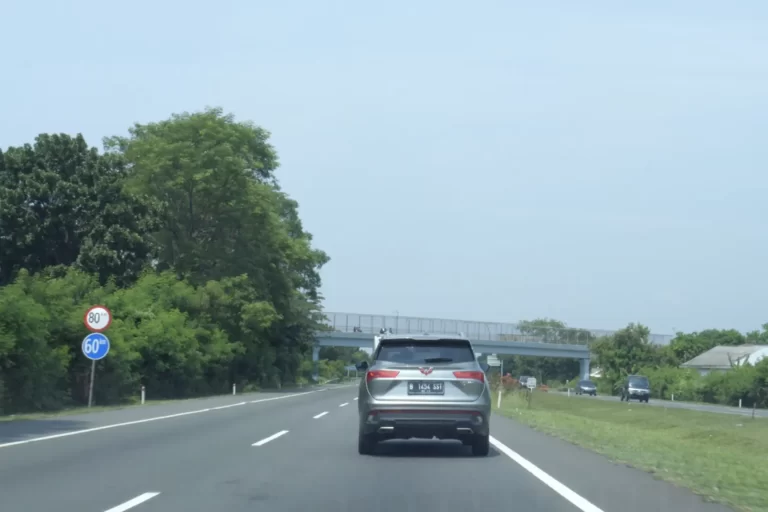 Apa Itu Highway Hypnosis dan Cara Pencegahannya